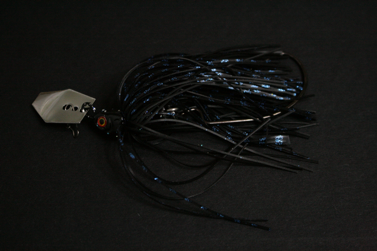 Chatterbait Black/Blue 10cm 14g